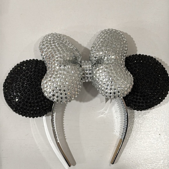 Disney 60th Minnie Mouse Ears Swarovski Headband - Picture 3 of 6